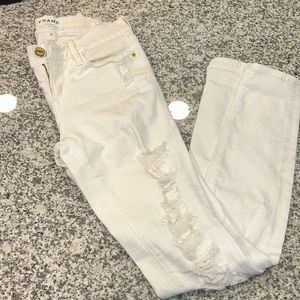 Frame white ripped skinny jeans, size 25. Le Skinny de Jeanne